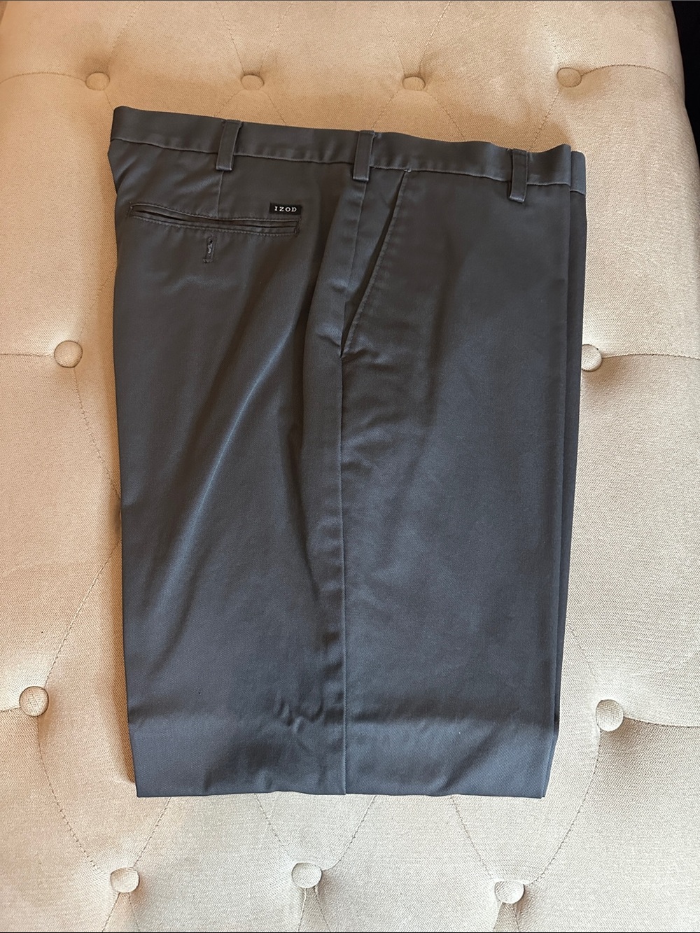 Izod Men's Dress Pants in Charcoal Black